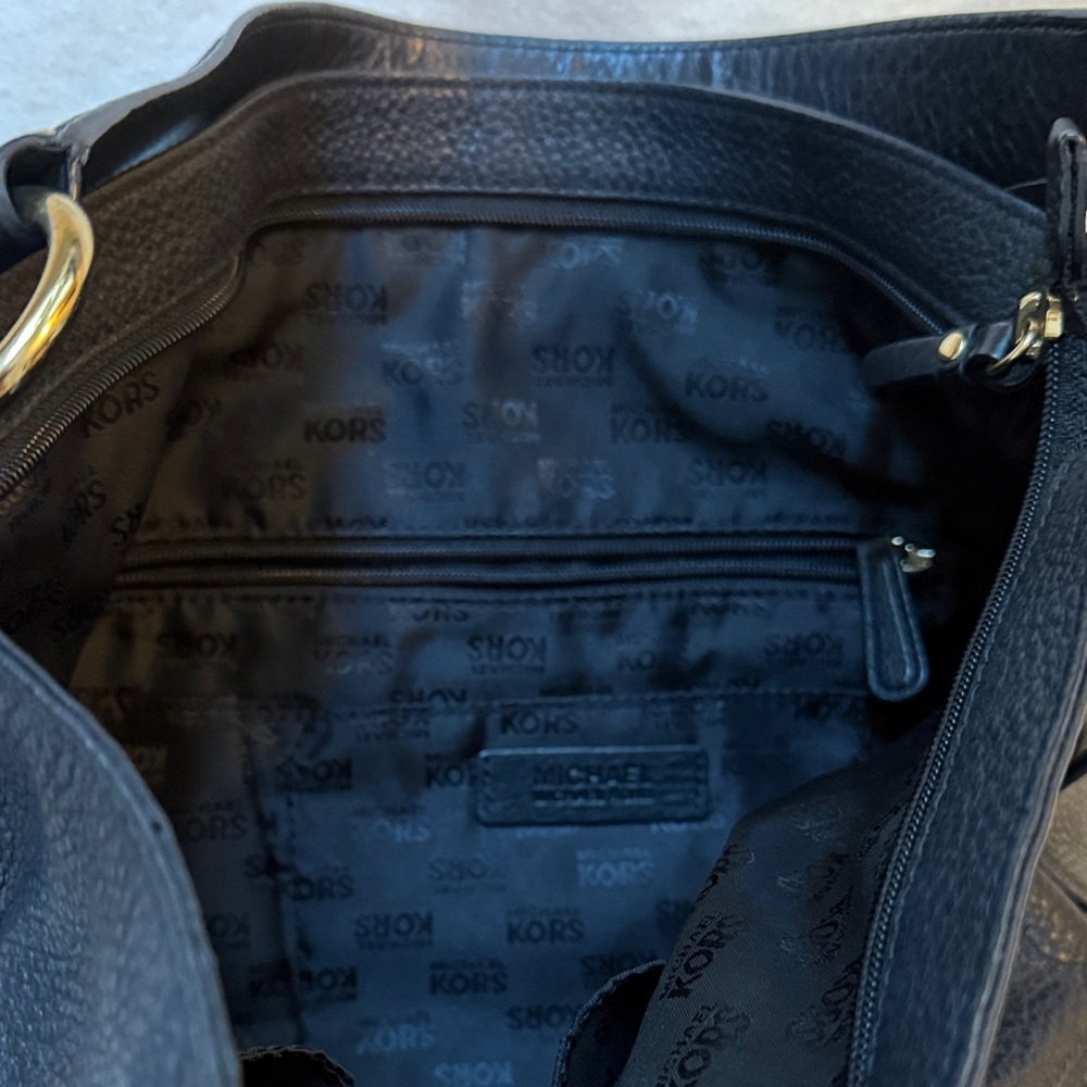 Michael Kors Black Pebbled Leather Hobo Shoulder Bag - Picture 10 of 16